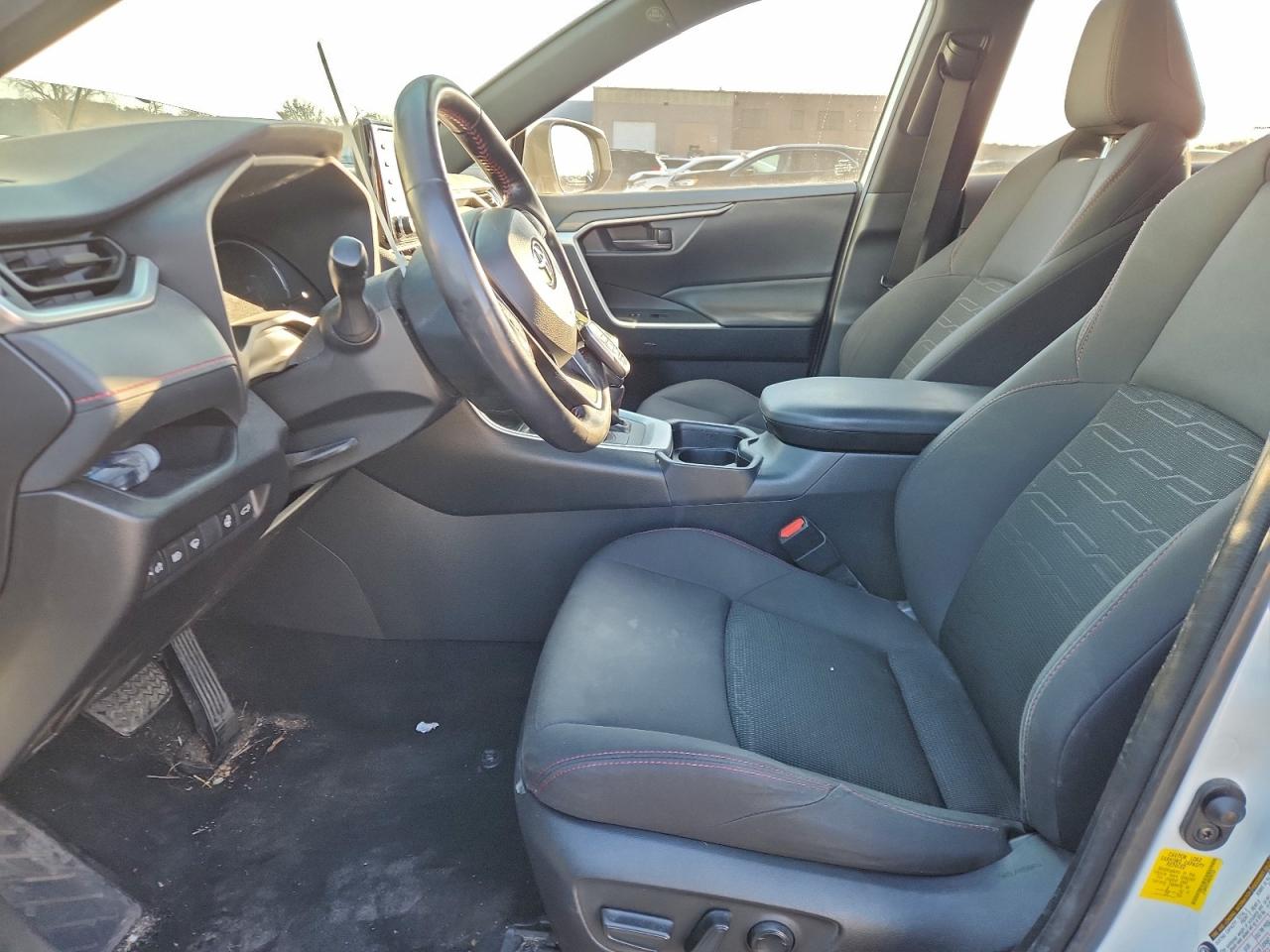 2021 TOYOTA RAV4 PRIME SE photo 7