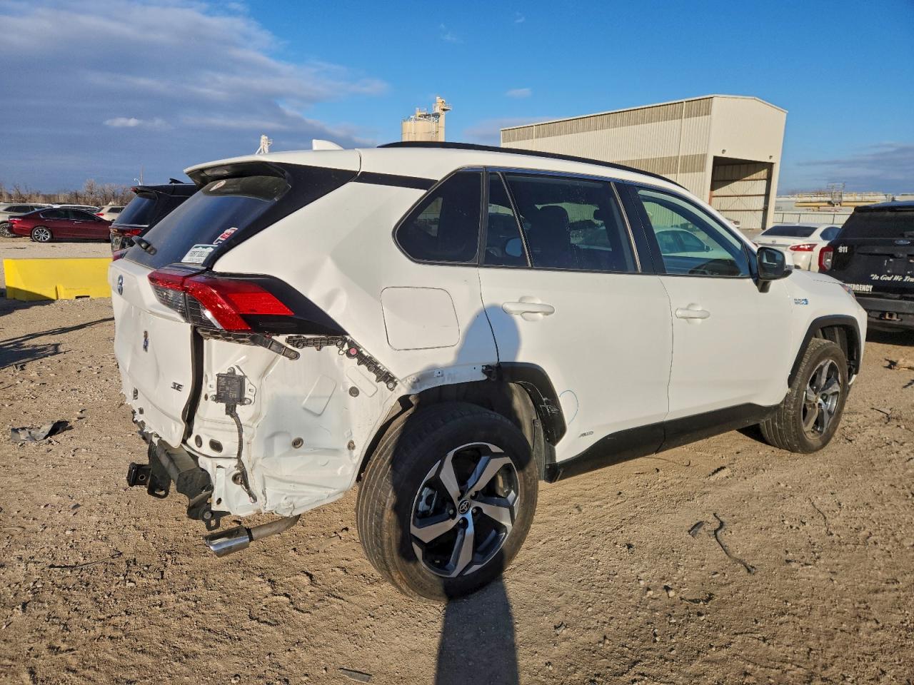 2021 TOYOTA RAV4 PRIME SE photo 3