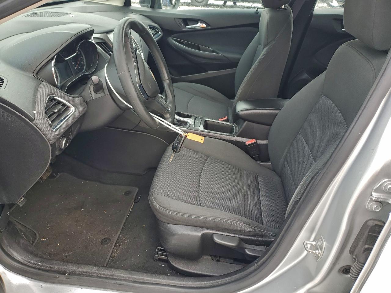 2017 CHEVROLET CRUZE LT photo 19