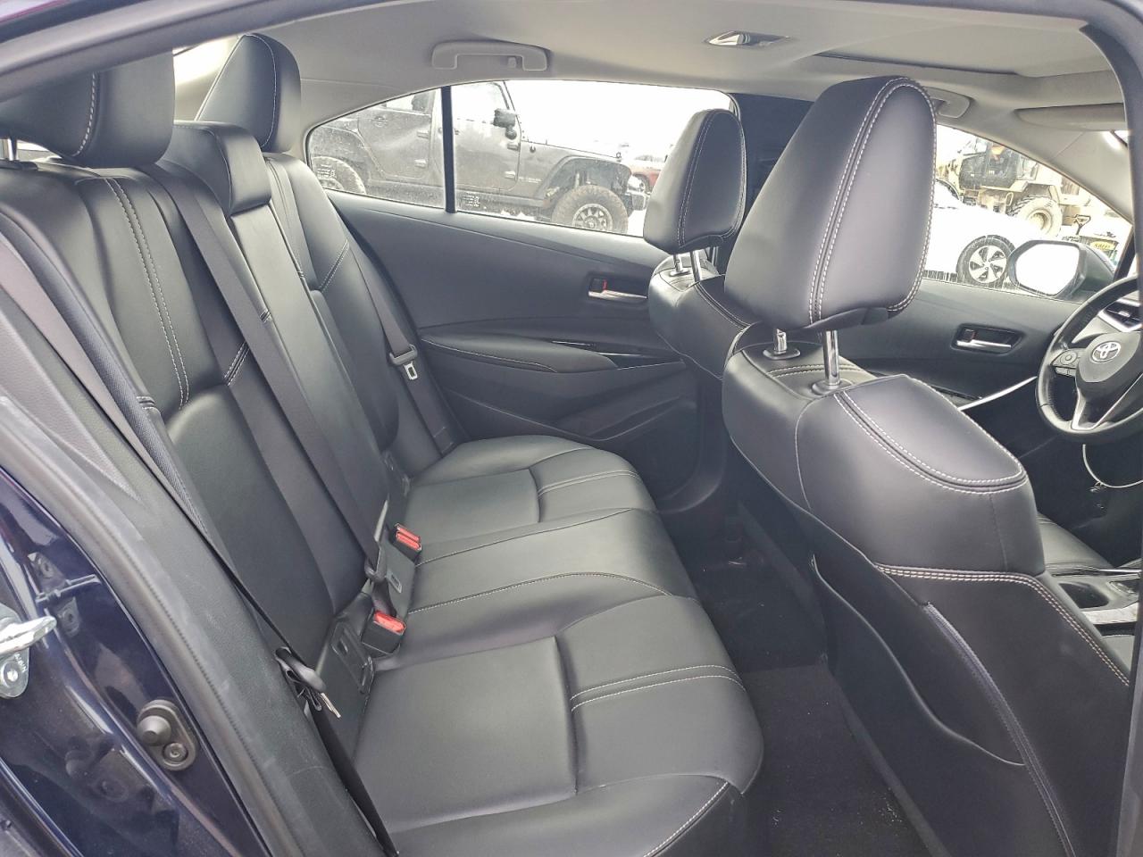 2020 TOYOTA COROLLA XLE photo 10