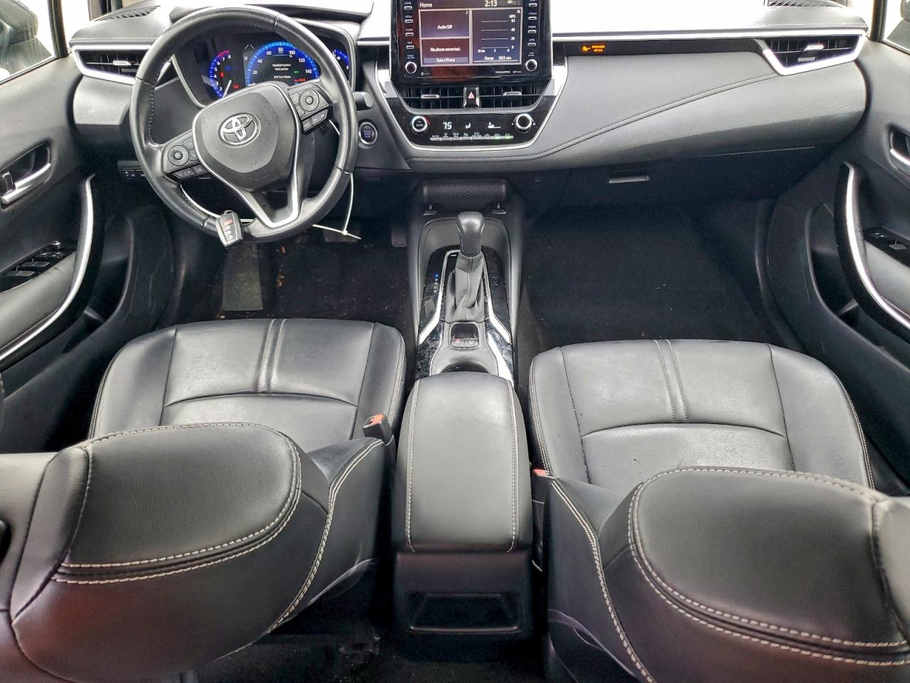 2020 TOYOTA COROLLA XLE photo 8