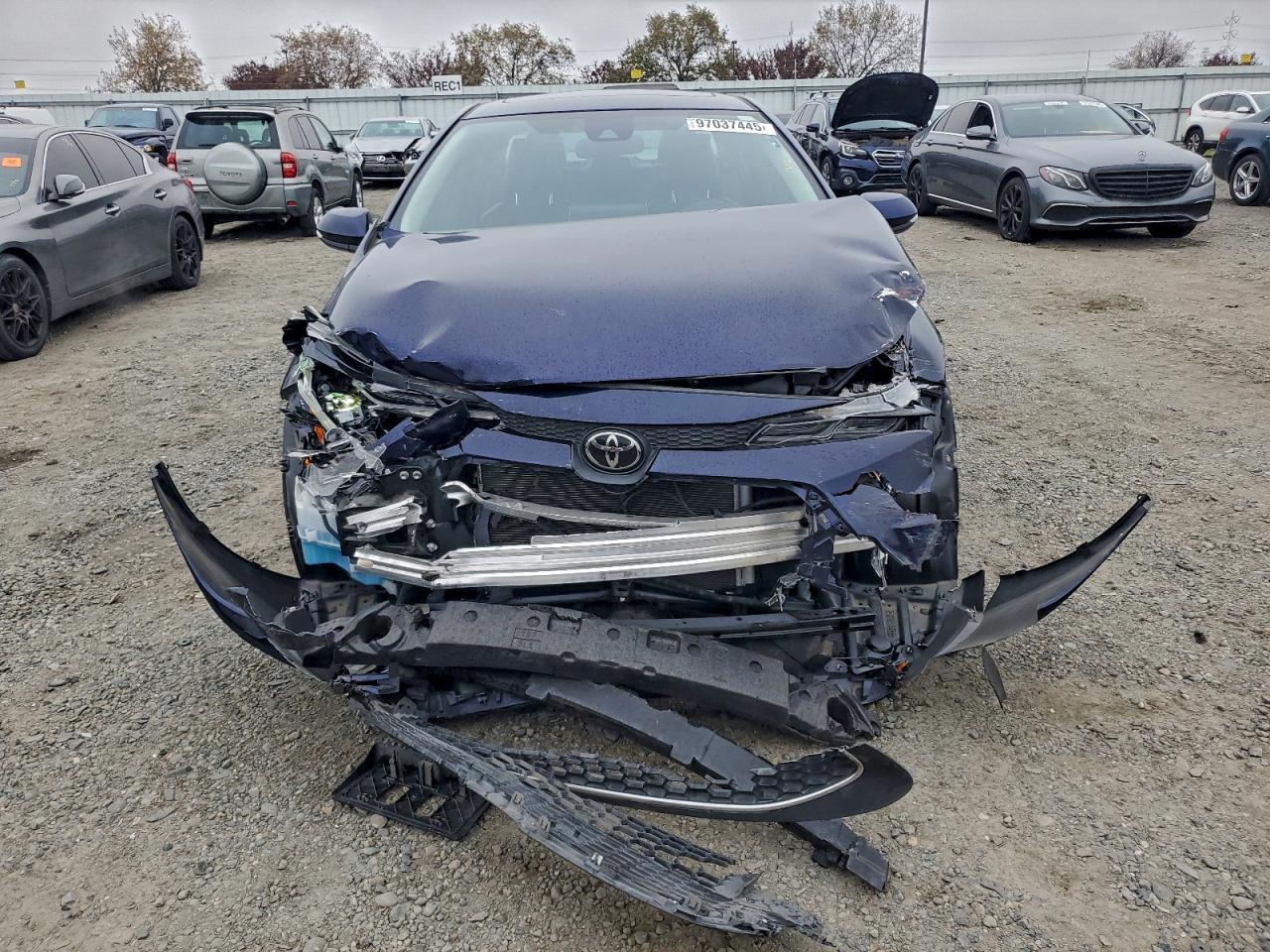 2020 TOYOTA COROLLA XLE photo 5