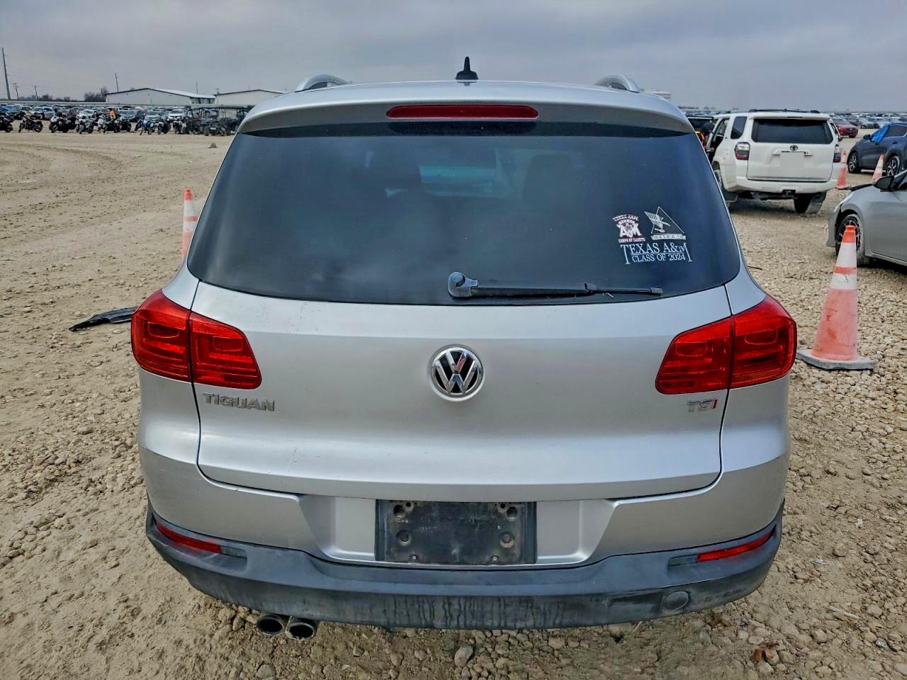 2017 VOLKSWAGEN TIGUAN WOLFSBURG photo 6