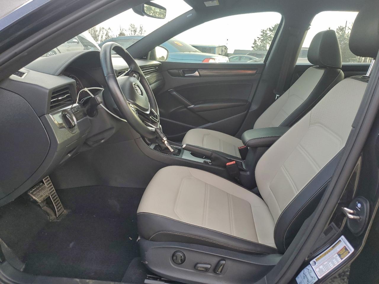 2021 VOLKSWAGEN PASSAT R-LINE photo 7