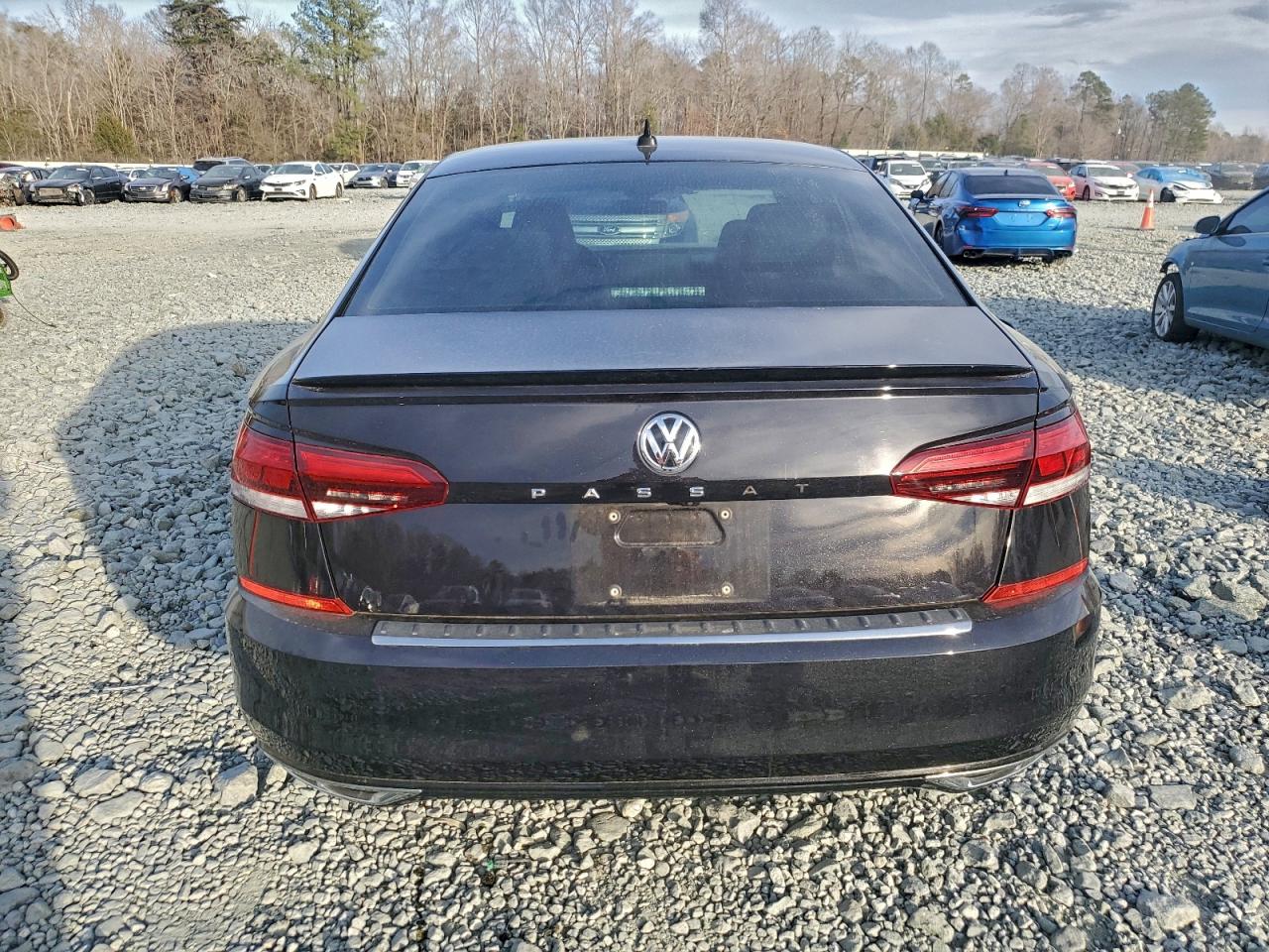 2021 VOLKSWAGEN PASSAT R-LINE photo 6