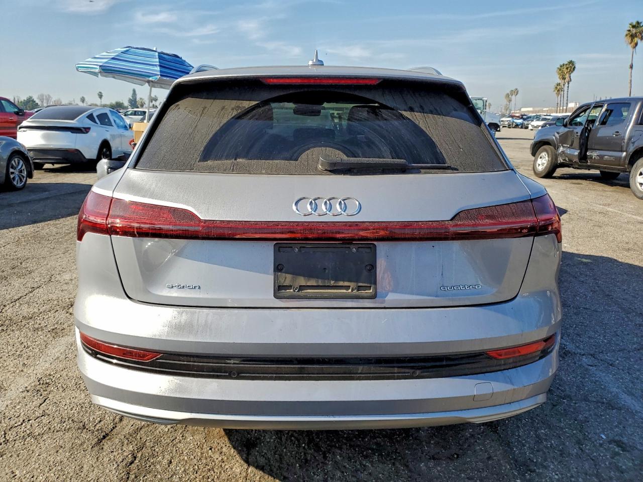 2022 AUDI E-TRON PREMIUM photo 11