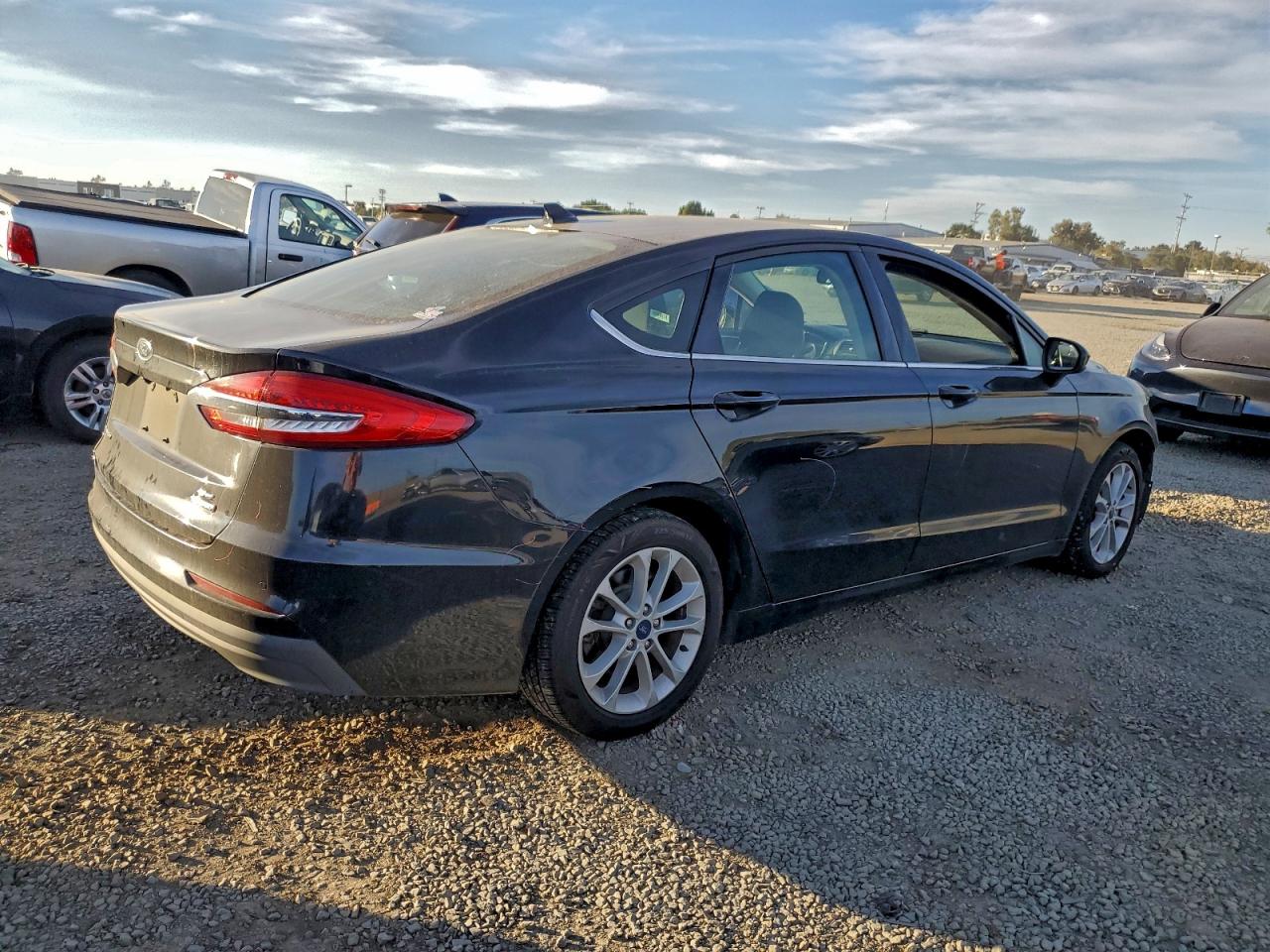 2020 FORD FUSION SE photo 5
