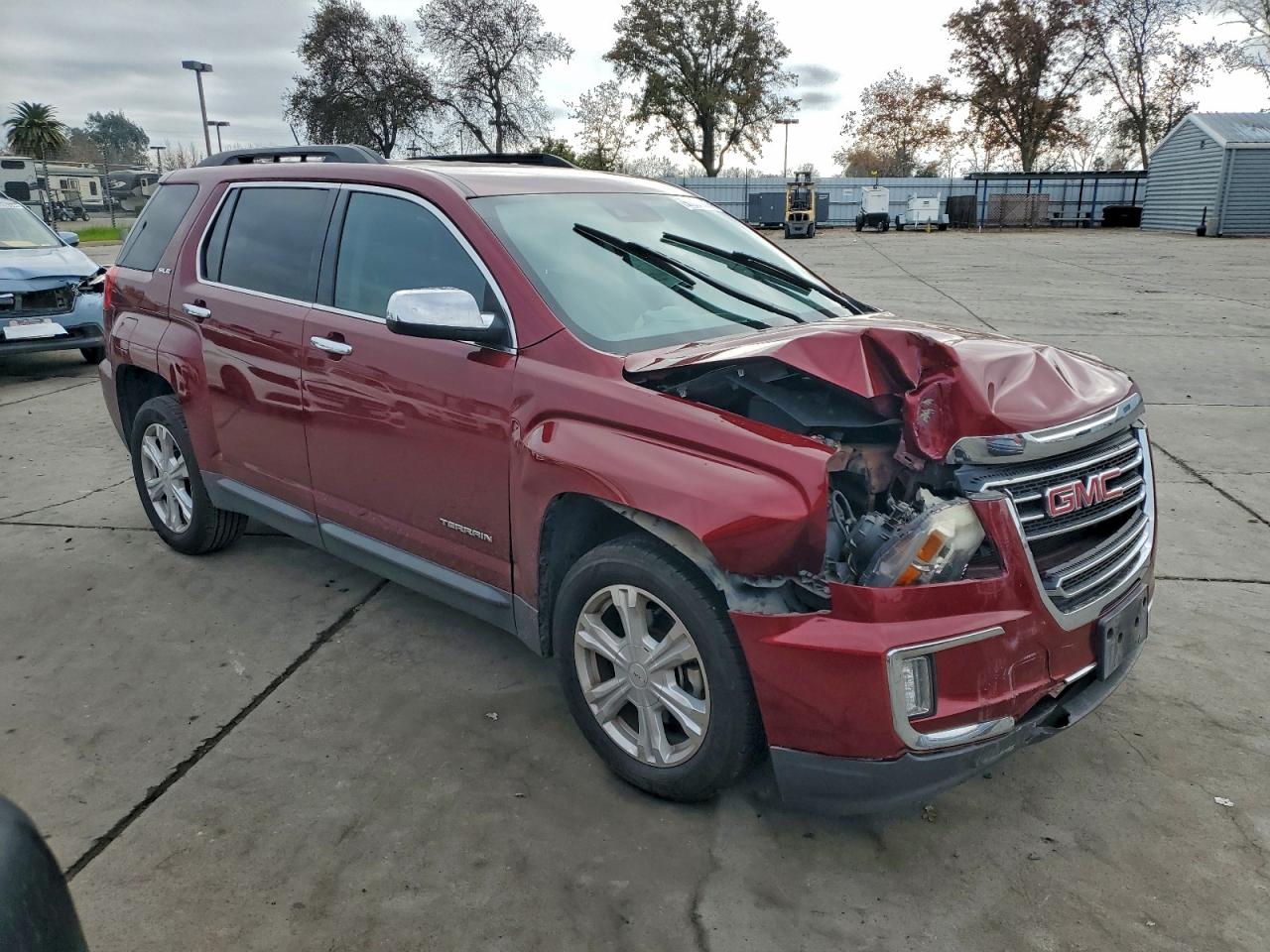 2017 GMC TERRAIN SLE photo 4