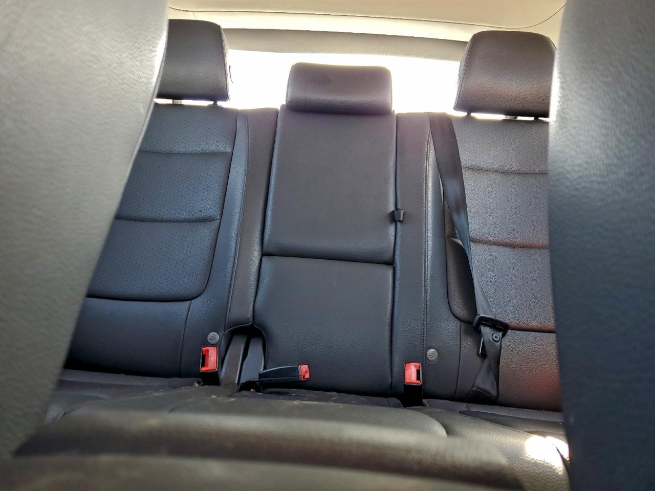2016 VOLKSWAGEN TIGUAN S photo 10