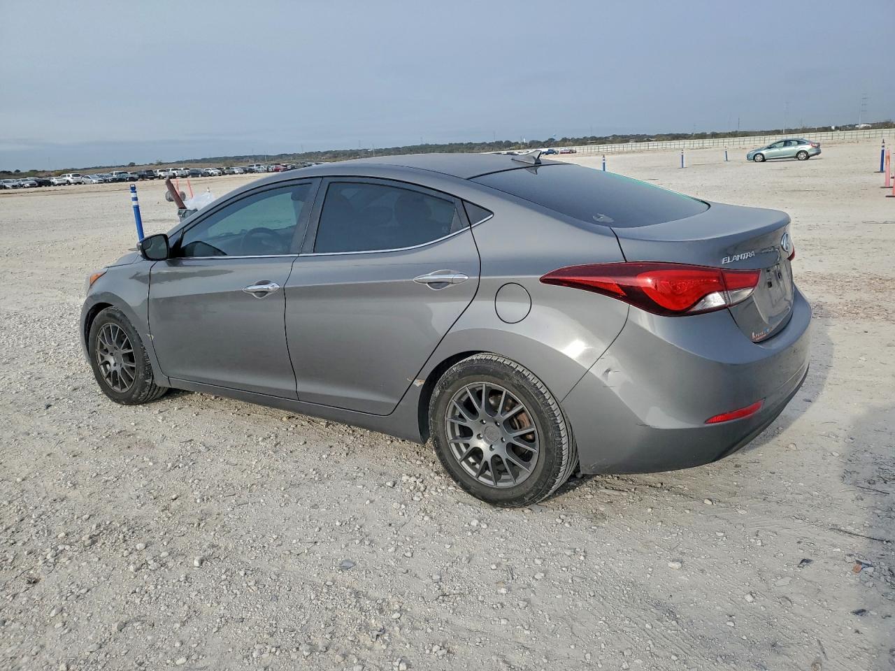 2014 HYUNDAI ELANTRA SE photo 3