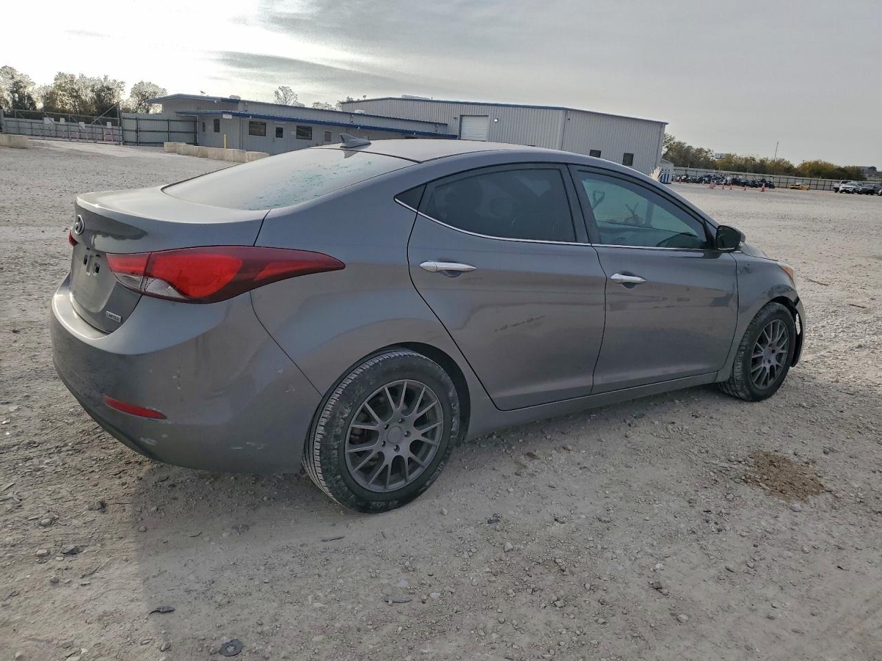 2014 HYUNDAI ELANTRA SE photo 5