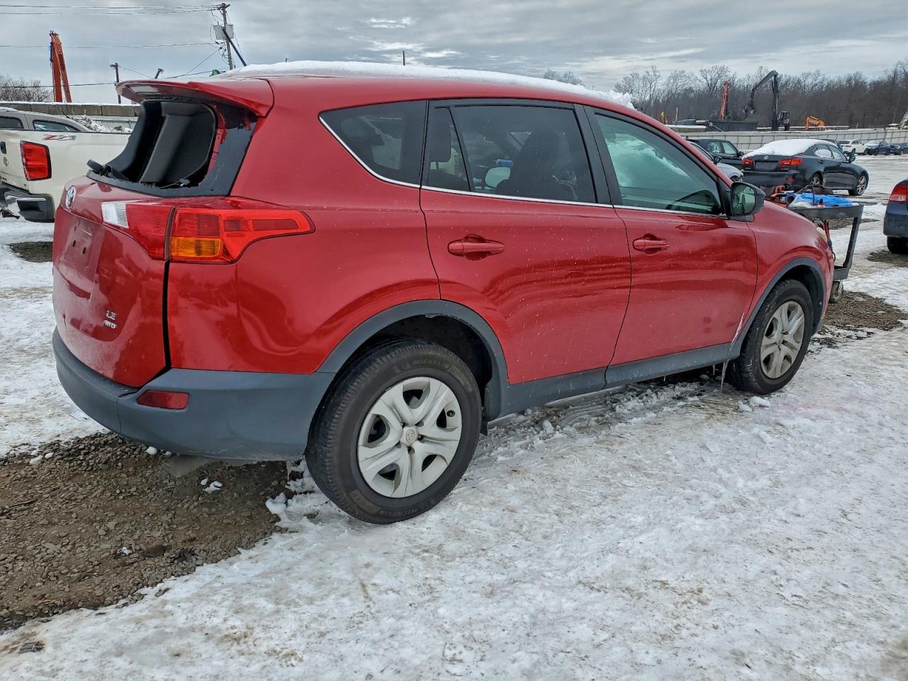 2013 TOYOTA RAV4 LE photo 3