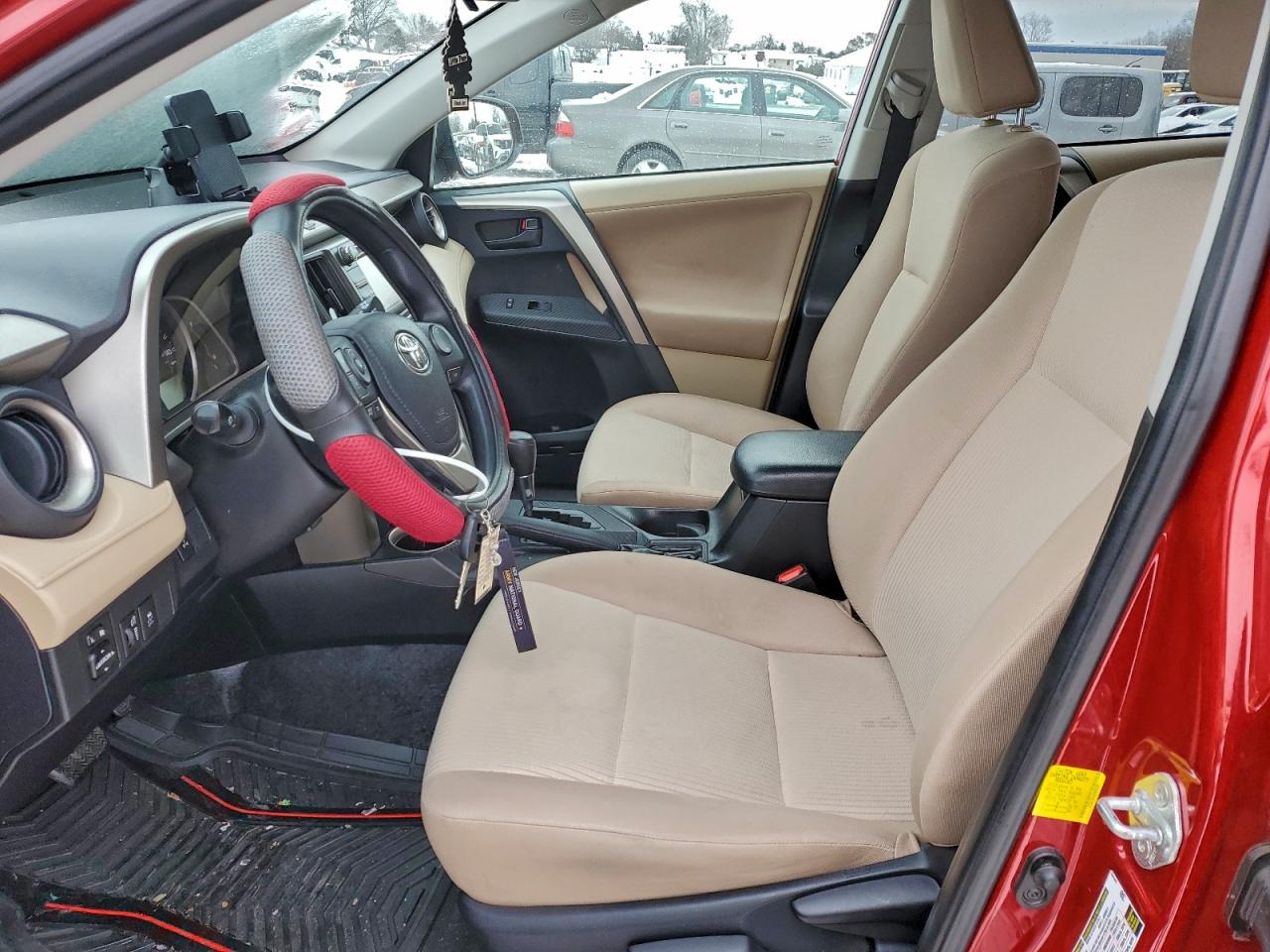 2013 TOYOTA RAV4 LE photo 7