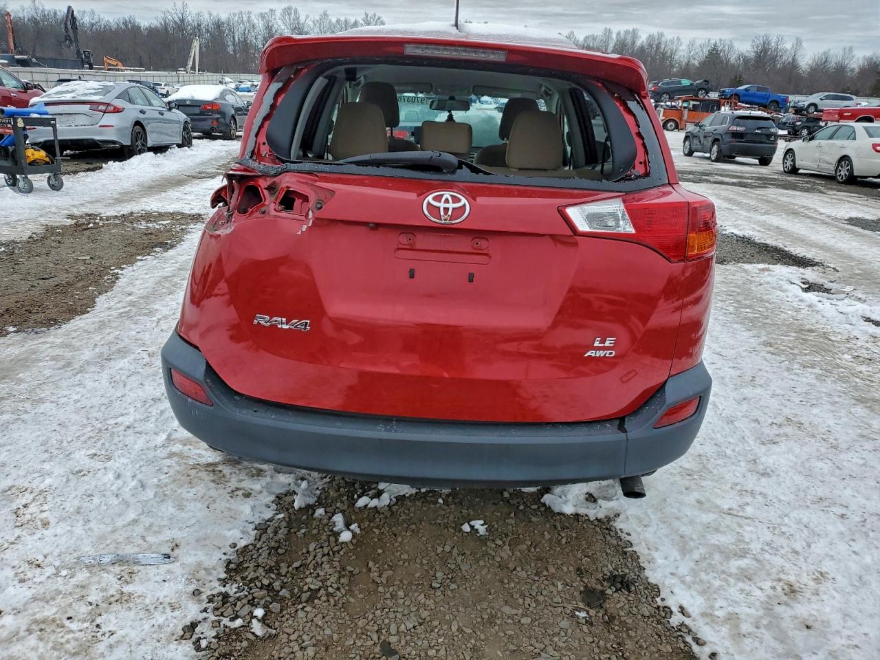 2013 TOYOTA RAV4 LE photo 6