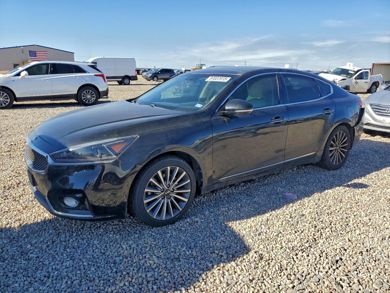 2017 KIA CADENZA