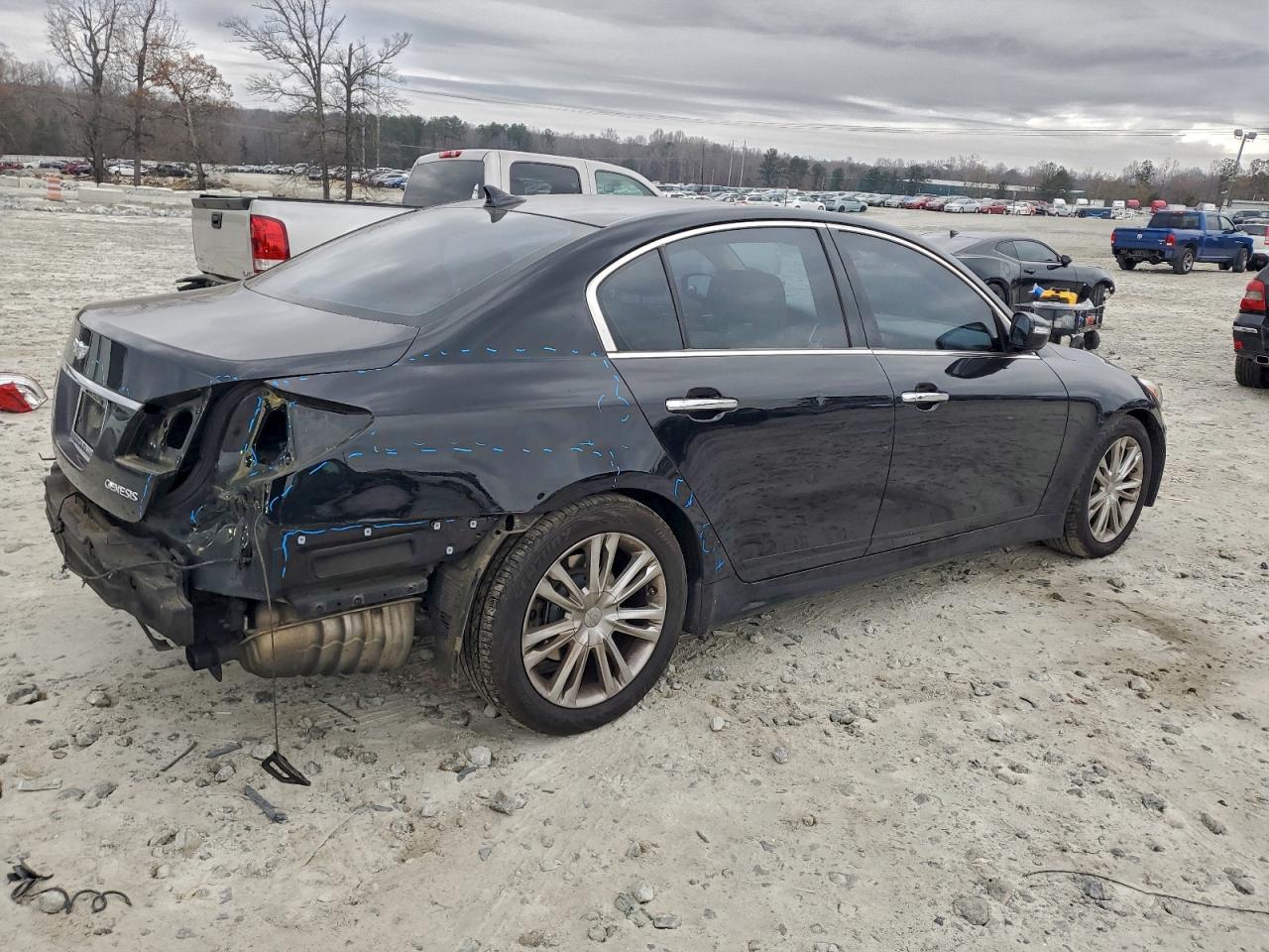 2013 HYUNDAI GENESIS 3.8L photo 3