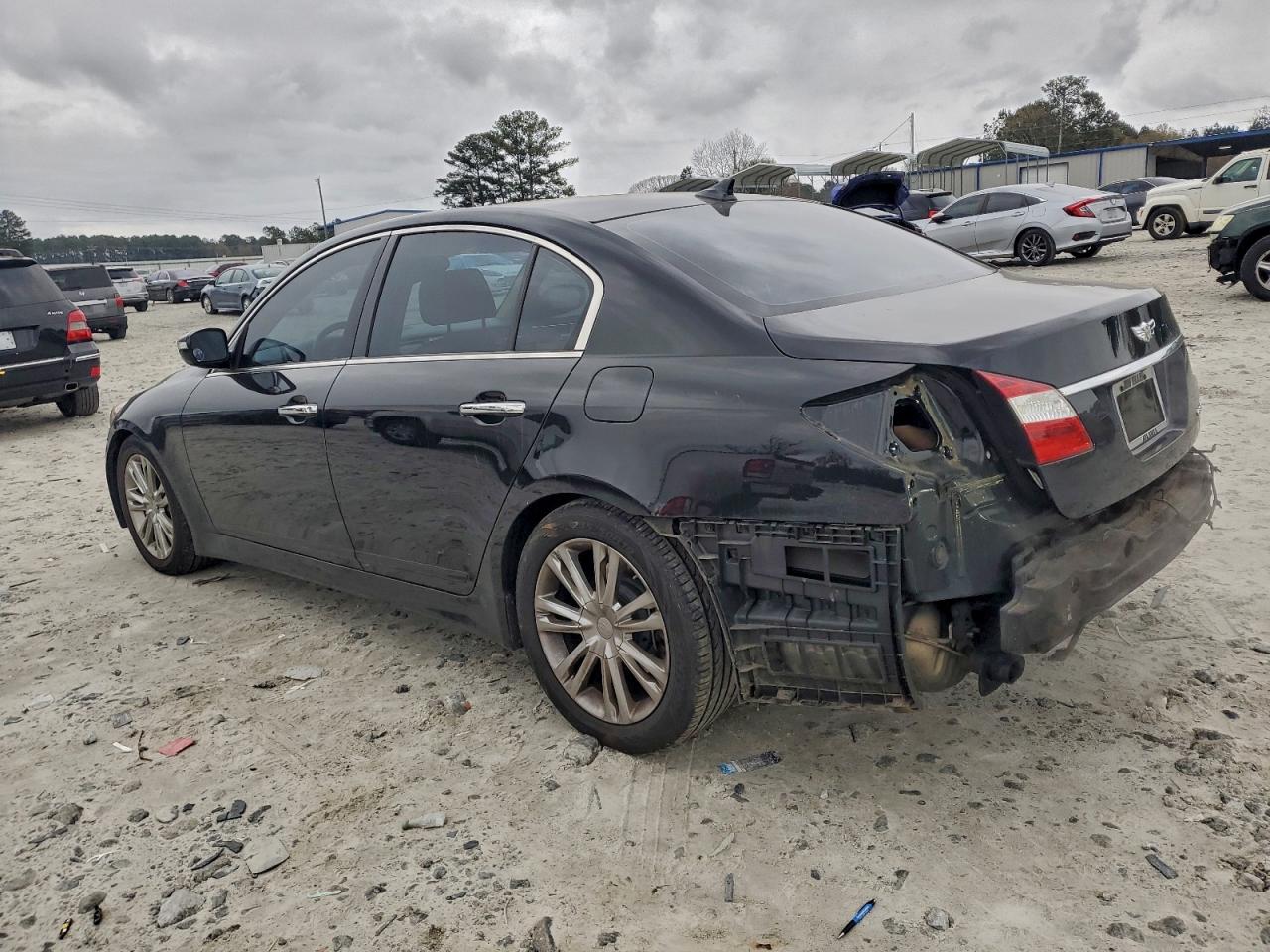 2013 HYUNDAI GENESIS 3.8L photo 2