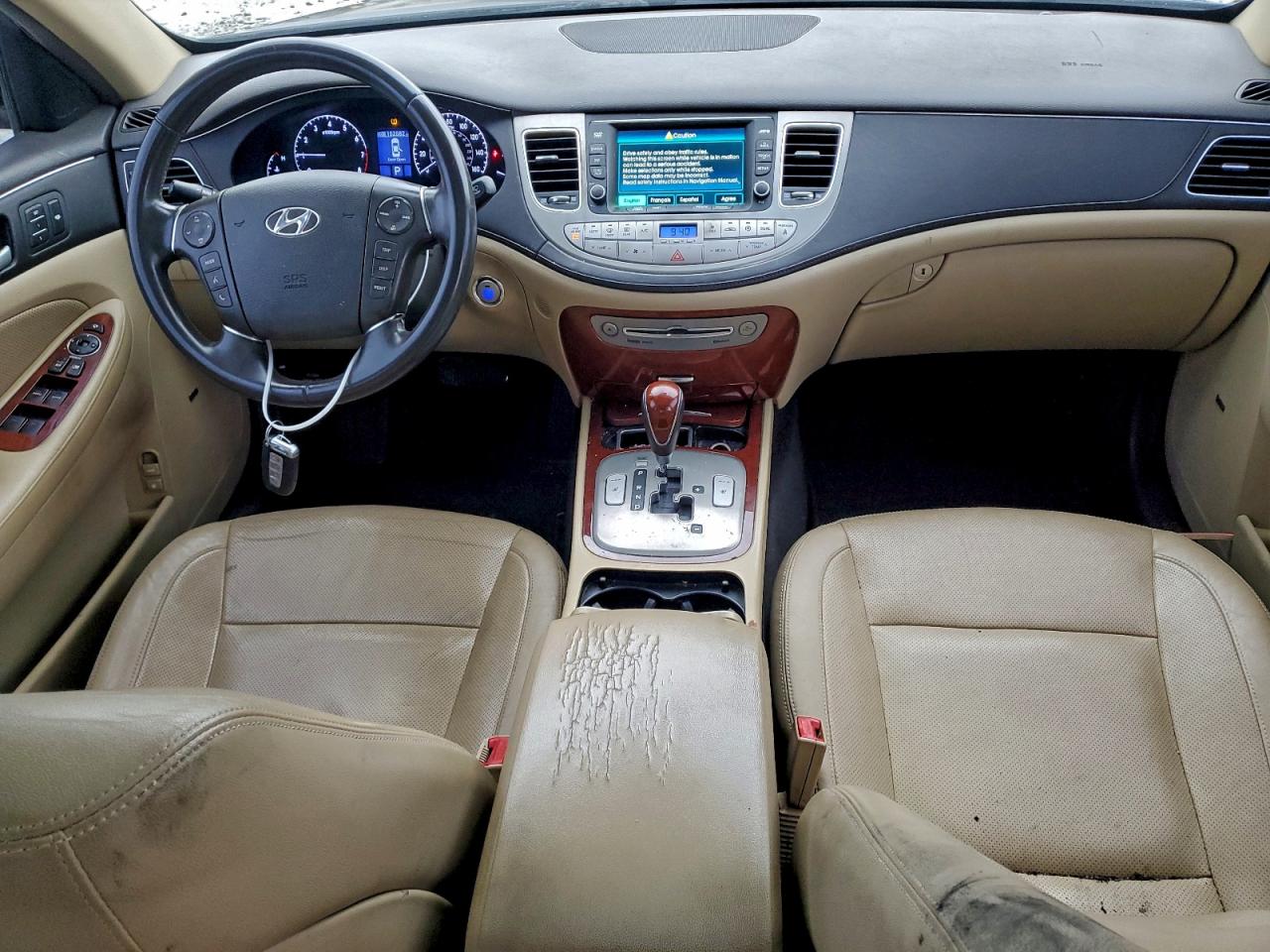 2013 HYUNDAI GENESIS 3.8L photo 8