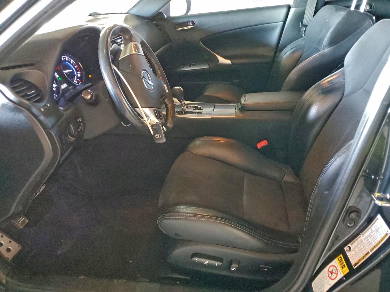 2011 LEXUS IS 250 photo 7