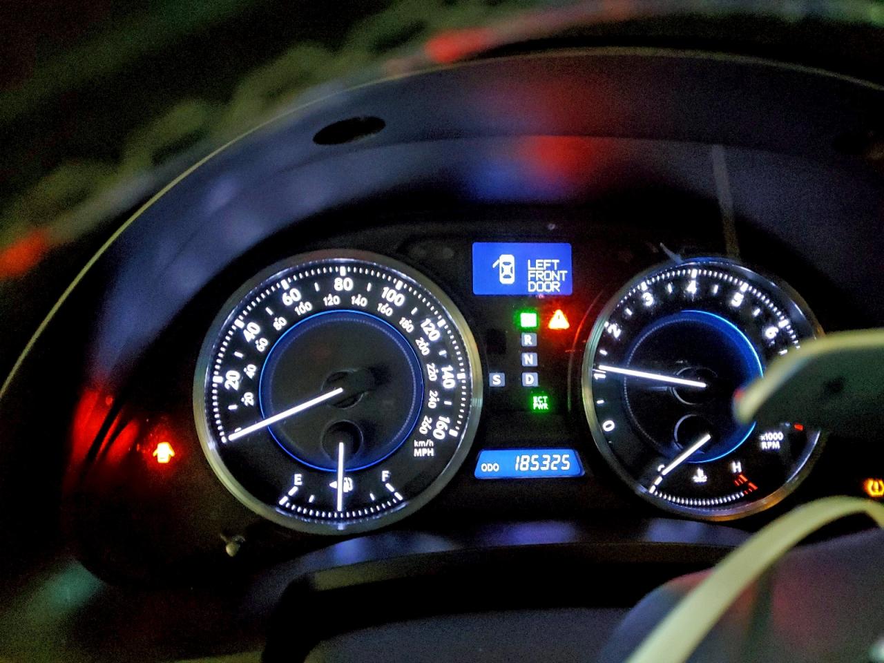 2011 LEXUS IS 250 photo 9