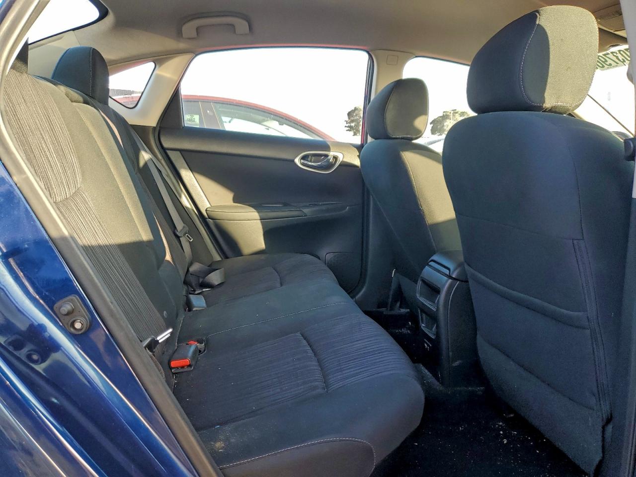 2019 NISSAN SENTRA S photo 10