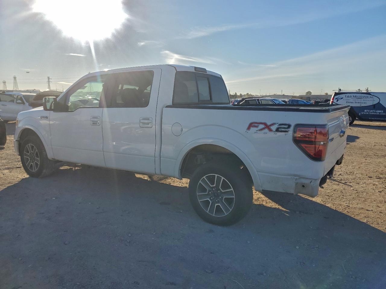 2013 FORD F150 SUPERCREW photo 2
