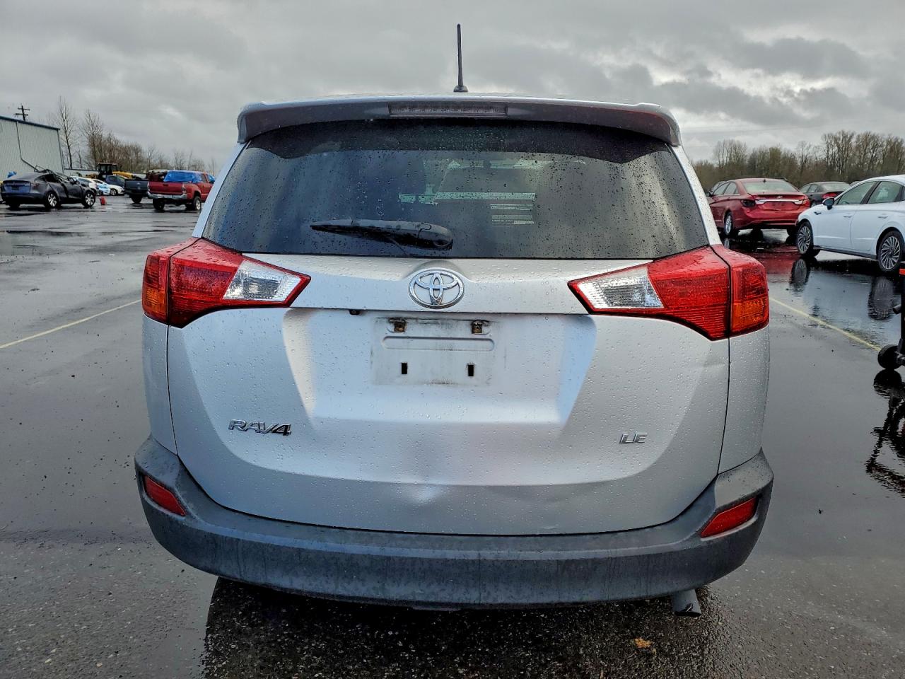 2015 TOYOTA RAV4 LE photo 6