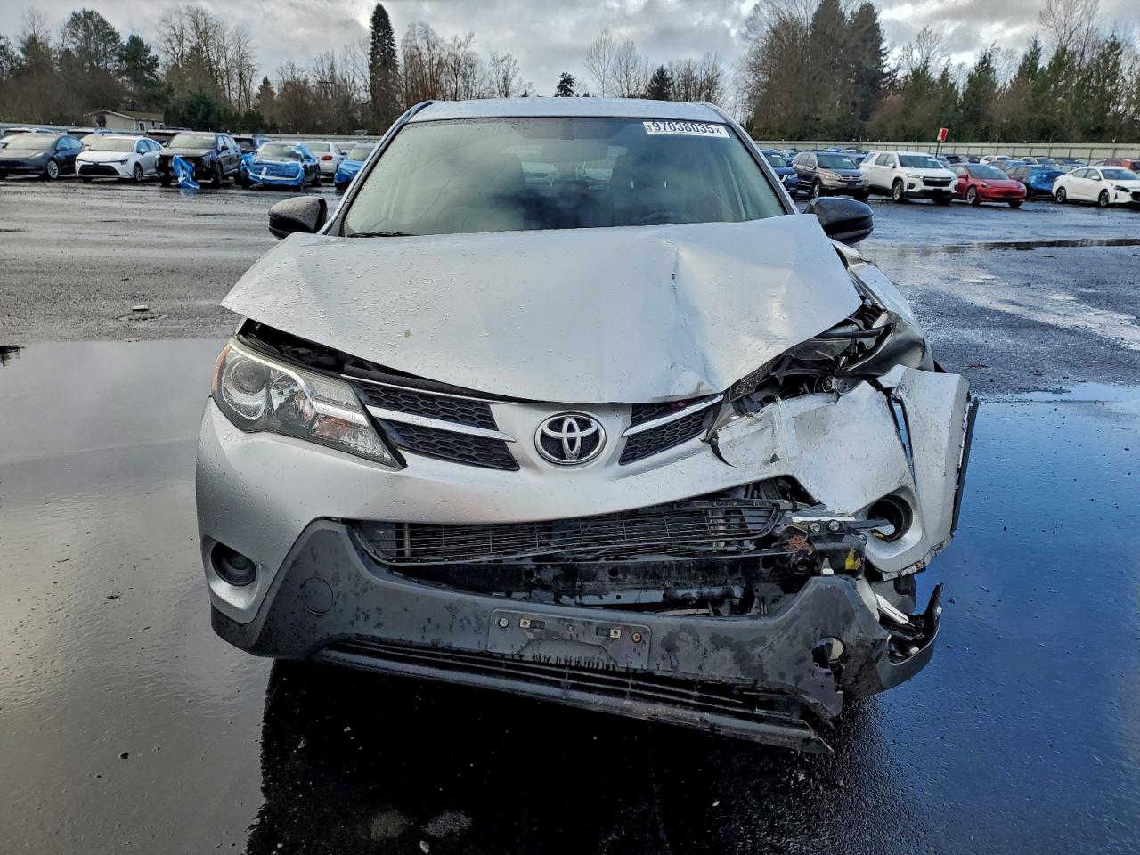 2015 TOYOTA RAV4 LE photo 5