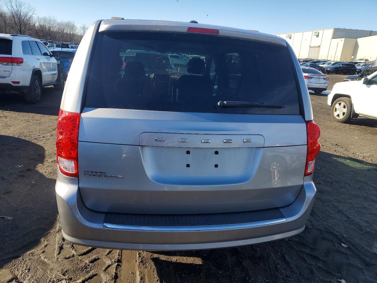 2013 DODGE GRAND CARAVAN SXT photo 6
