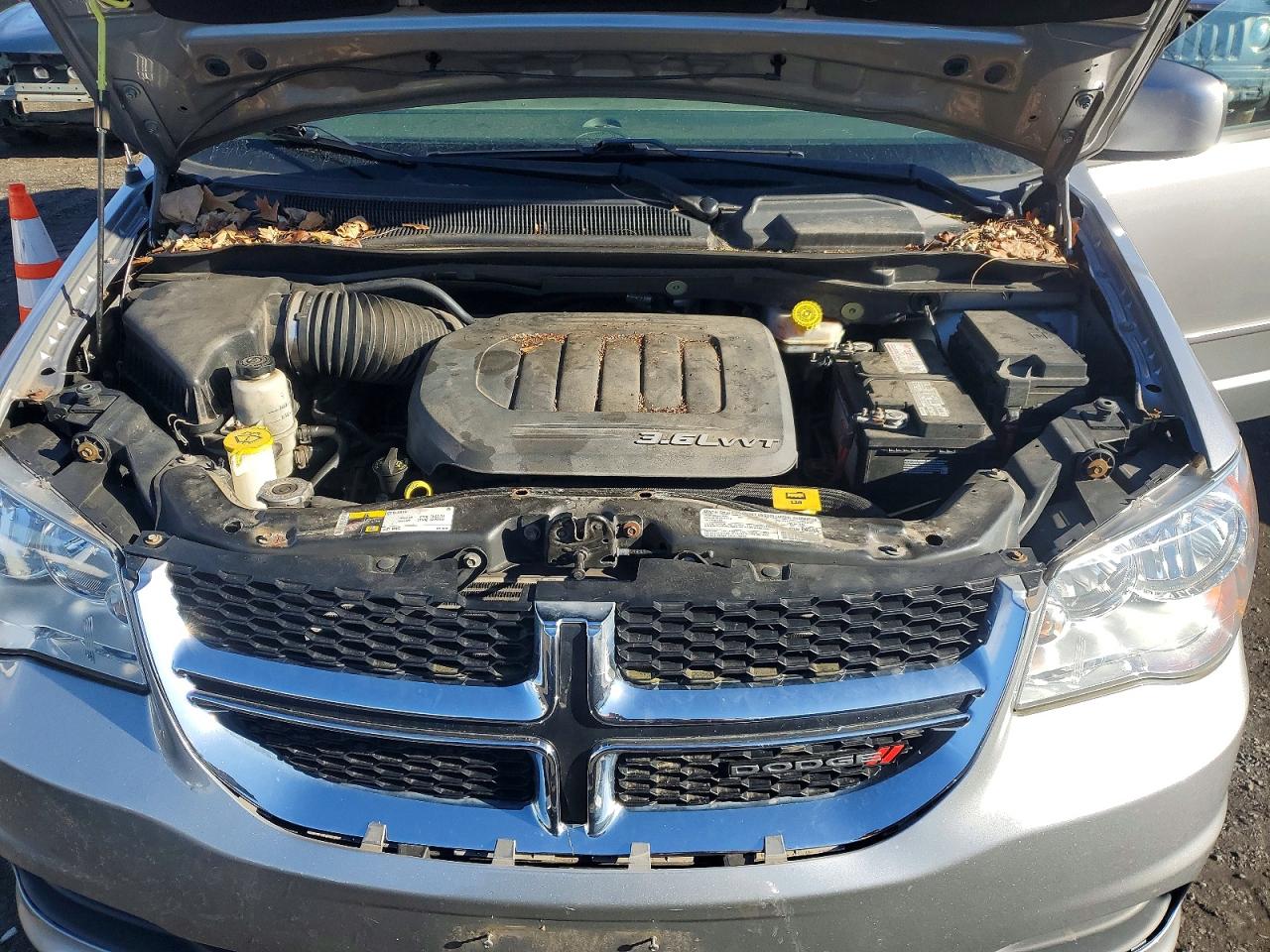 2013 DODGE GRAND CARAVAN SXT photo 12