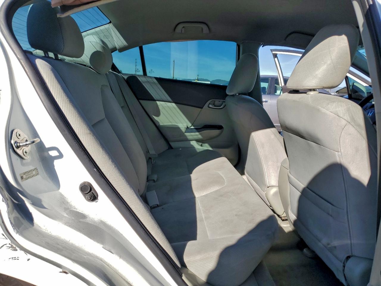2012 HONDA CIVIC LX photo 19