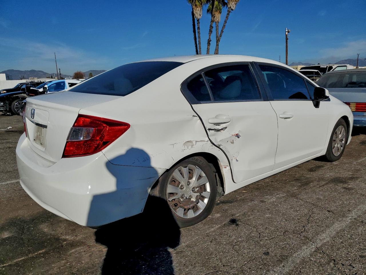 2012 HONDA CIVIC LX photo 5