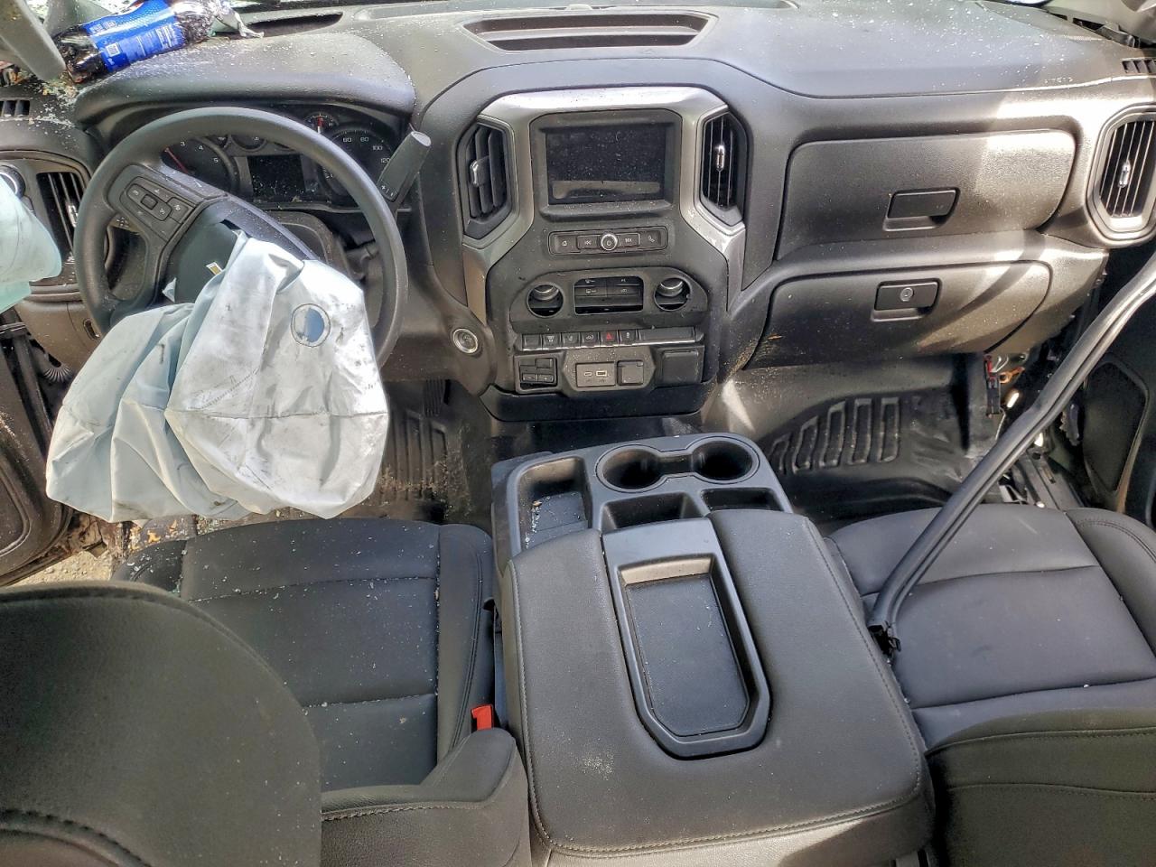 2025 CHEVROLET SILVERADO K3500 photo 15