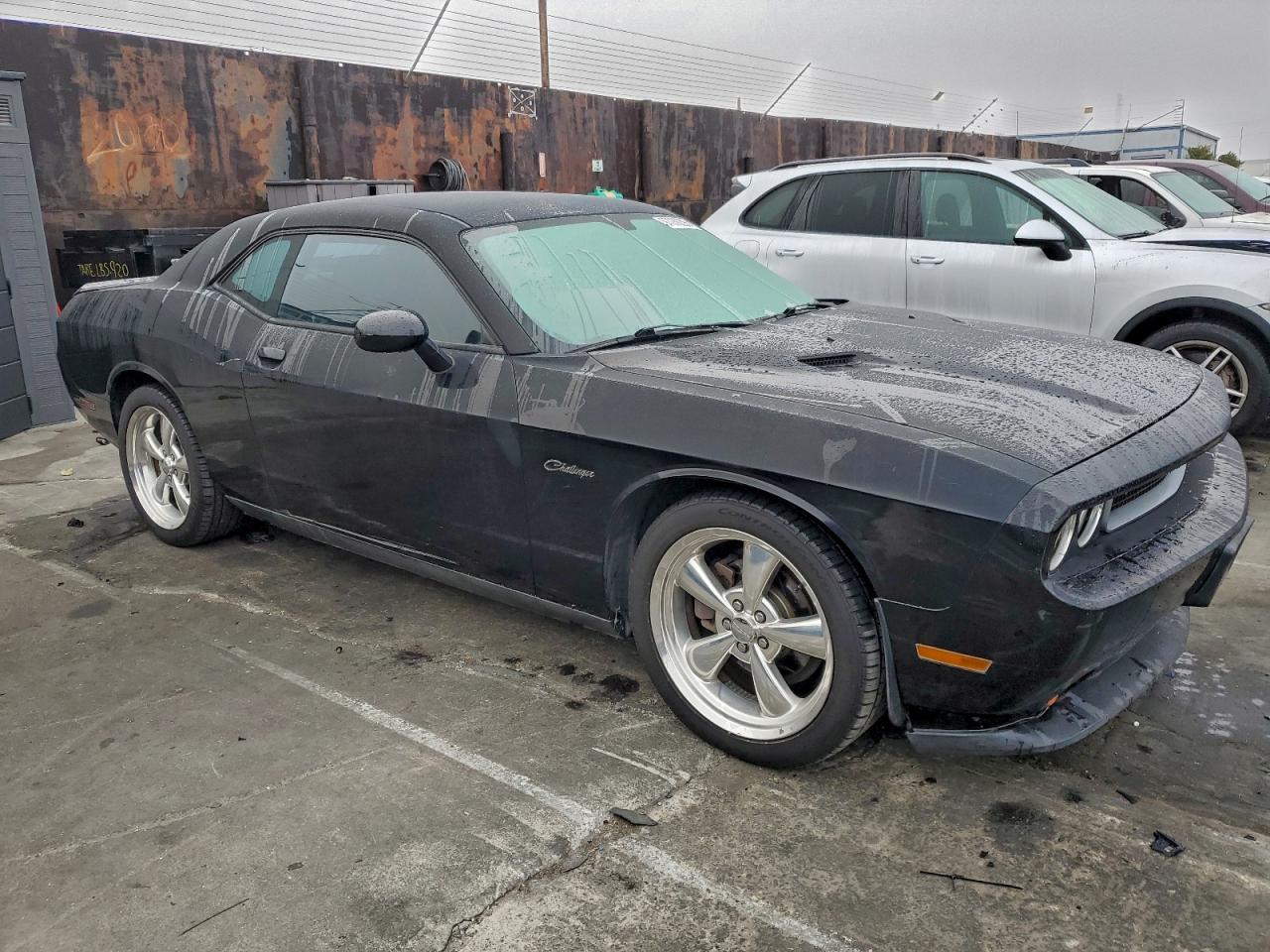 2012 DODGE CHALLENGER SXT photo 4