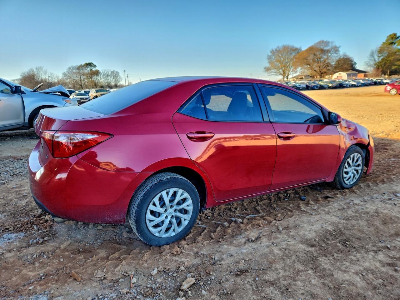 2018 TOYOTA COROLLA L photo 5