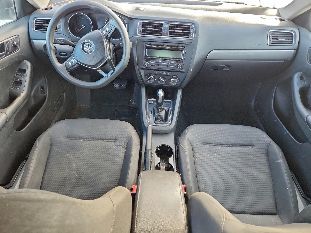 2015 VOLKSWAGEN JETTA SE photo 22