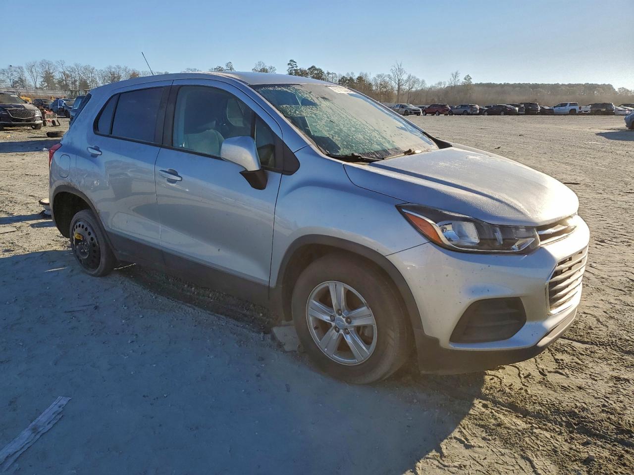 2020 CHEVROLET TRAX LS photo 4