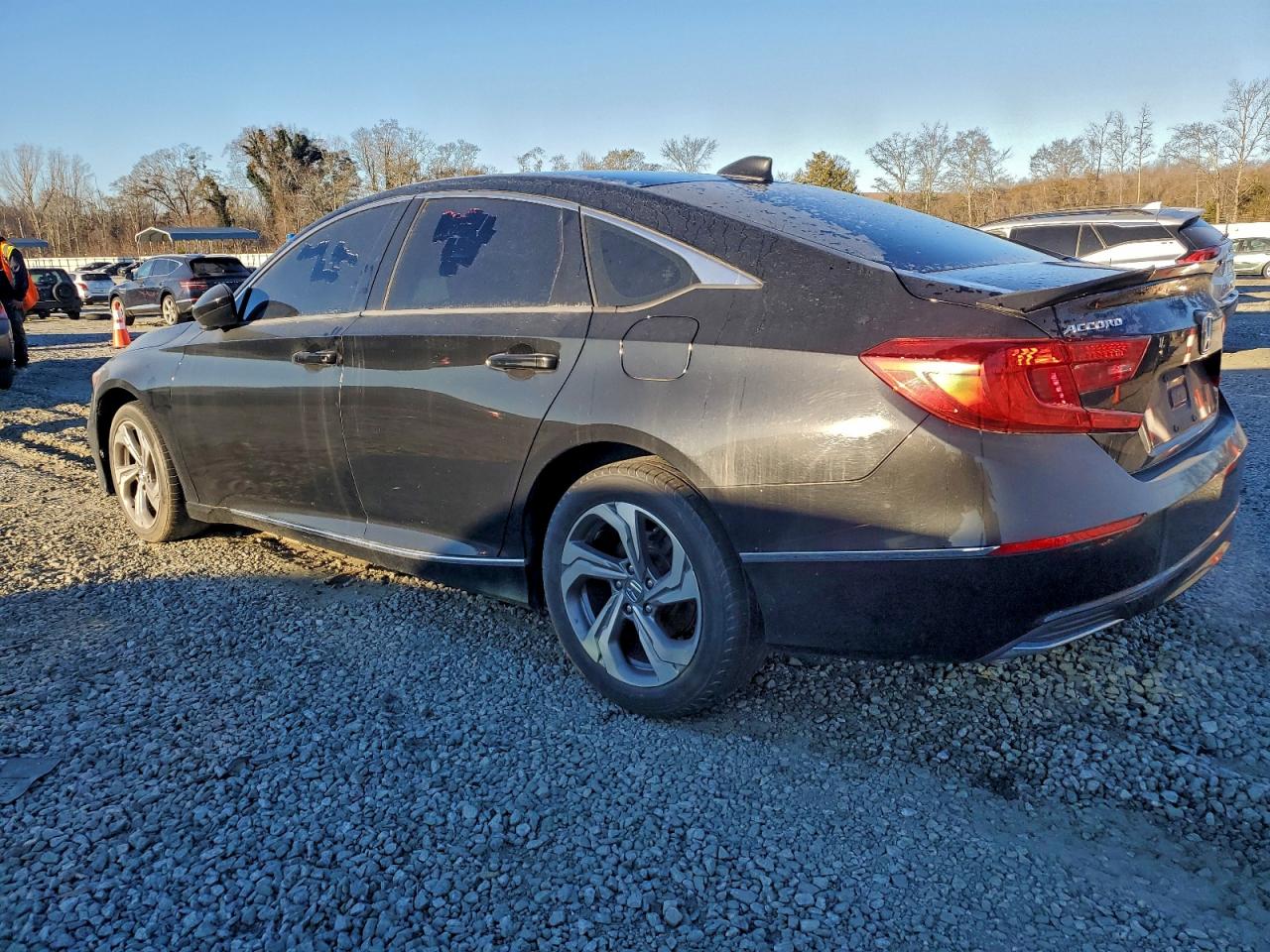 2018 HONDA ACCORD EX photo 4