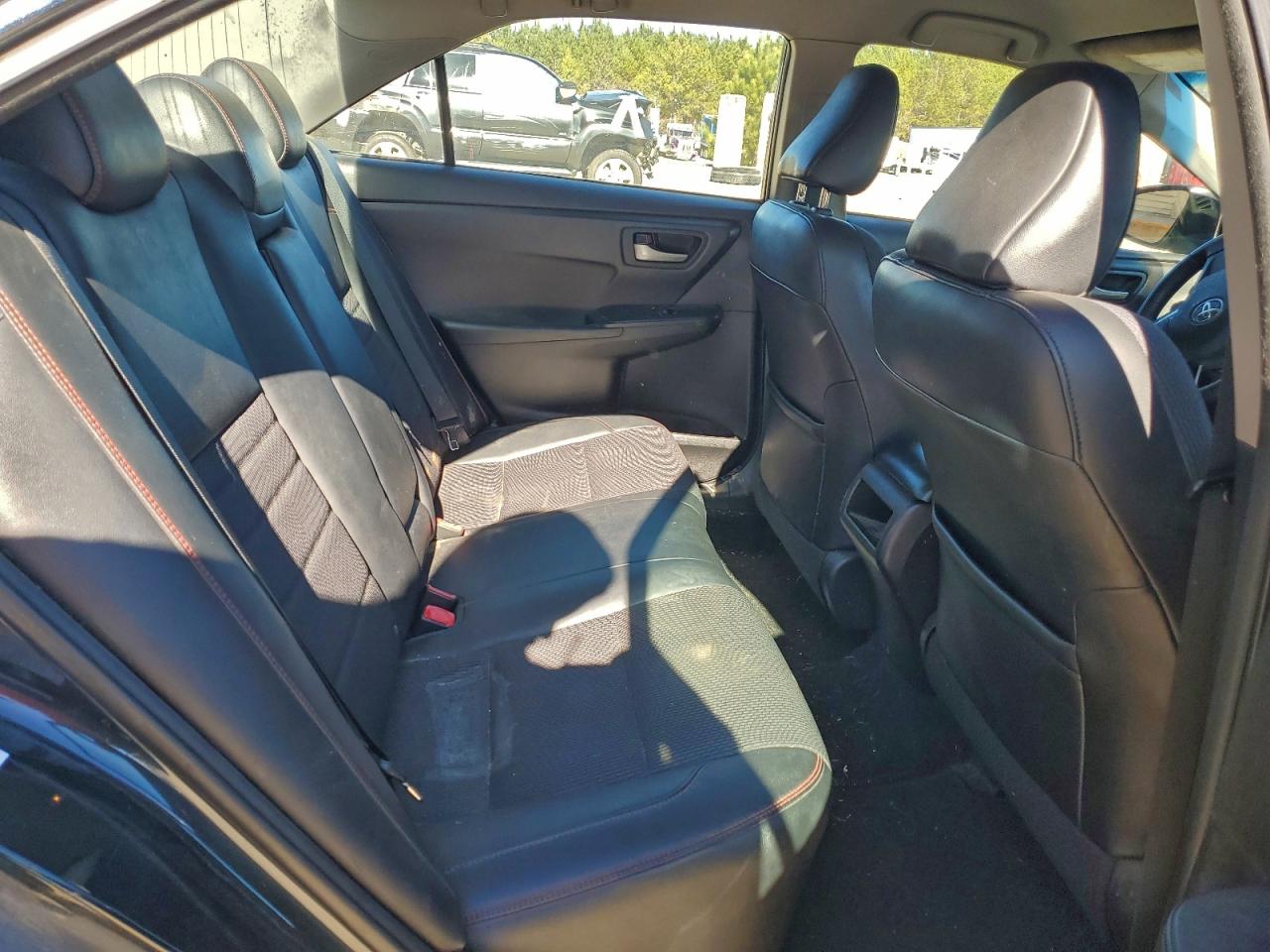 2017 TOYOTA CAMRY LE photo 19