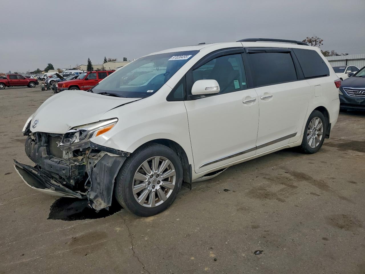 2017 TOYOTA SIENNA