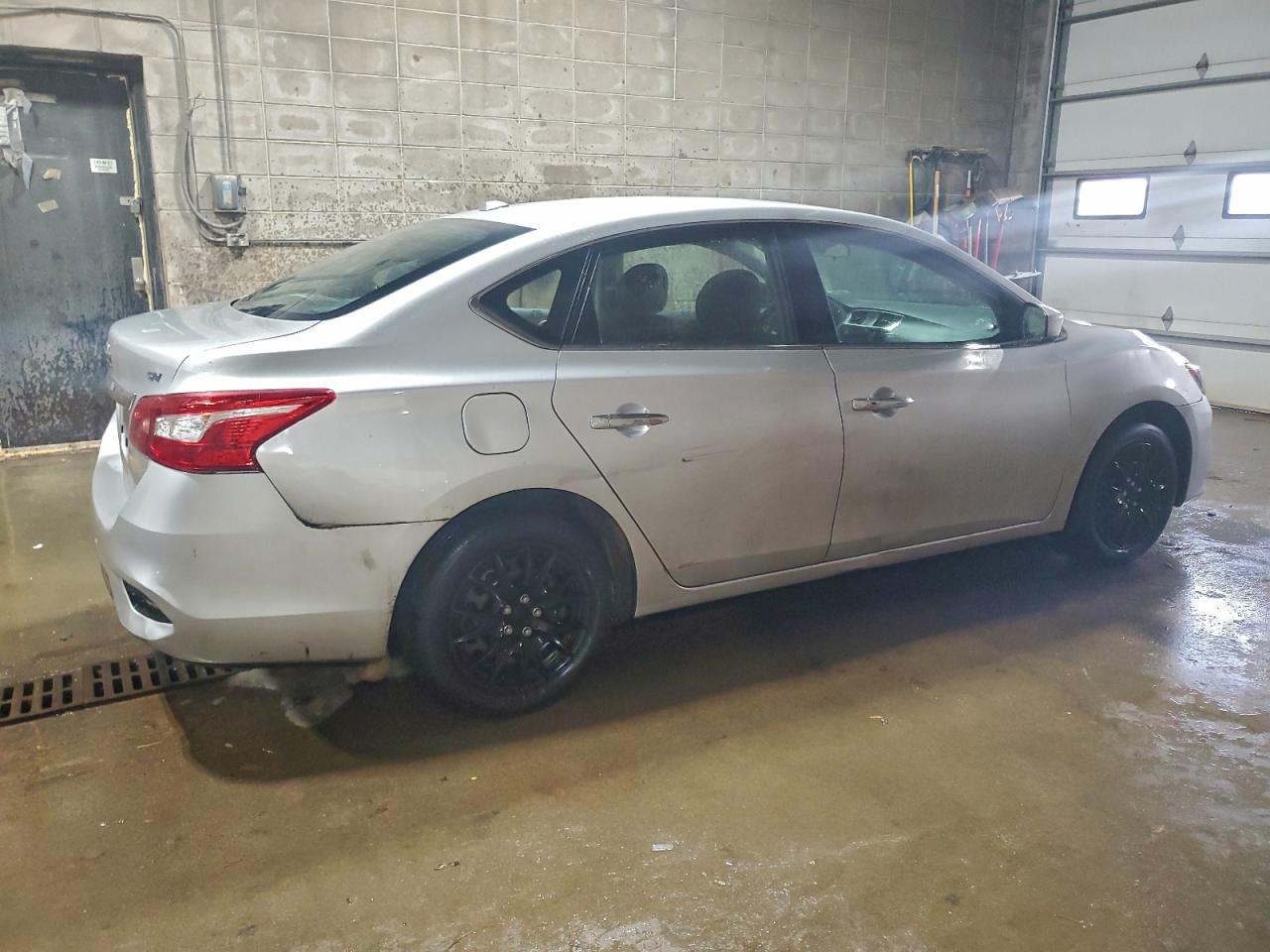 2017 NISSAN SENTRA S photo 3