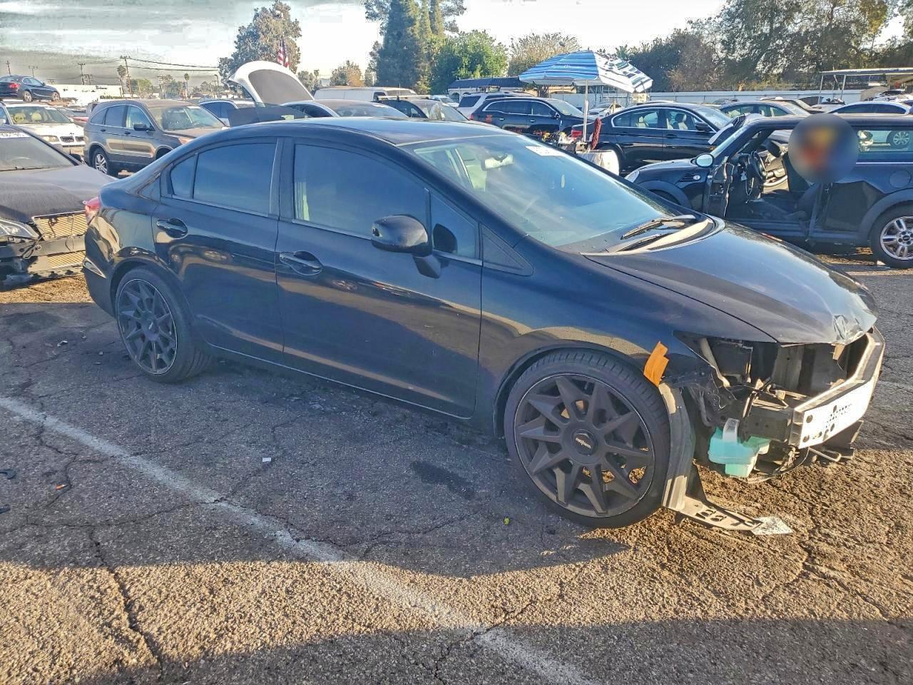 2013 HONDA CIVIC LX photo 4