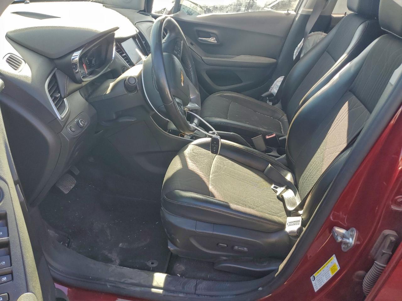 2021 CHEVROLET TRAX 1LT photo 7