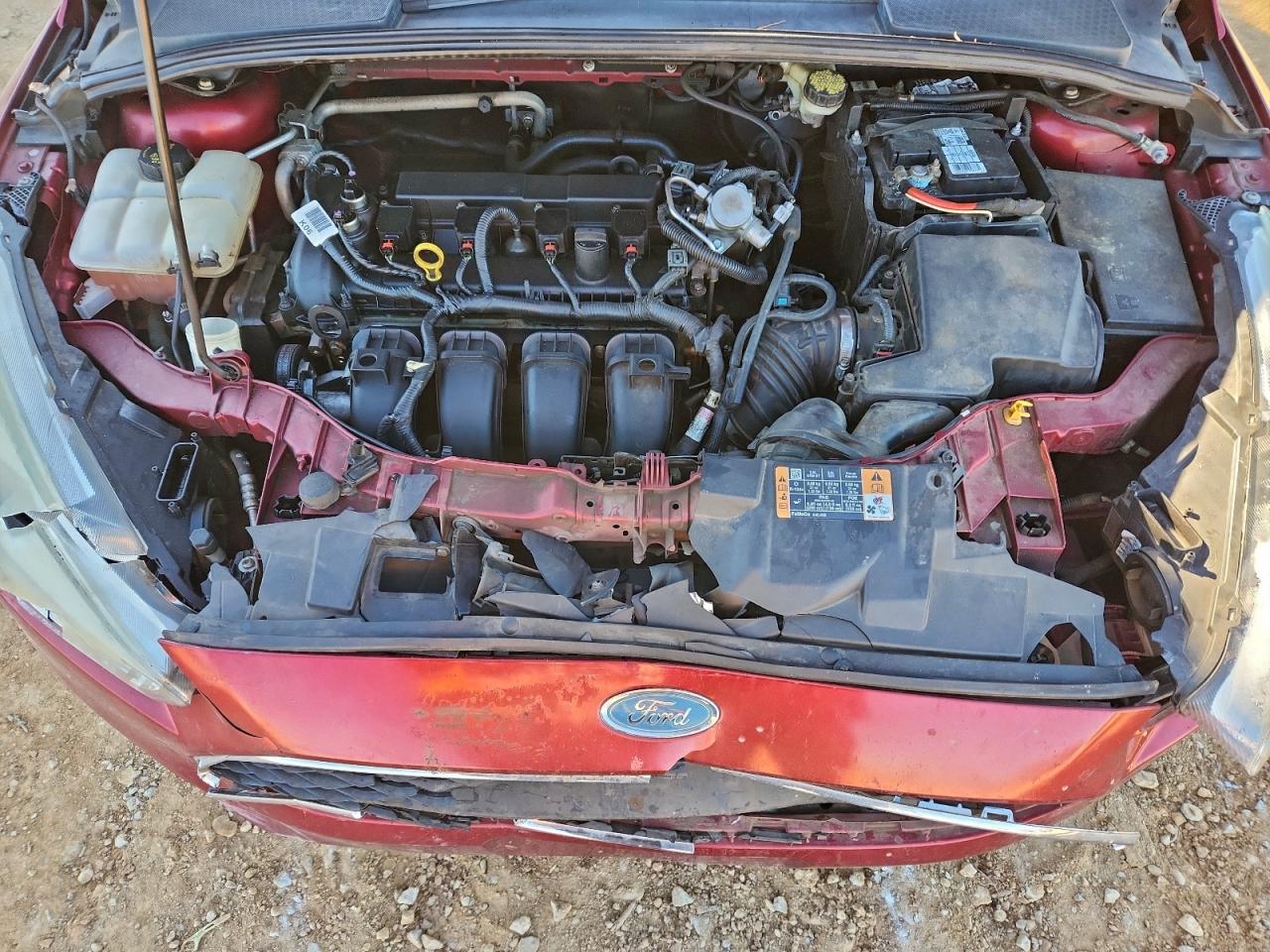 2015 FORD FOCUS SE photo 11