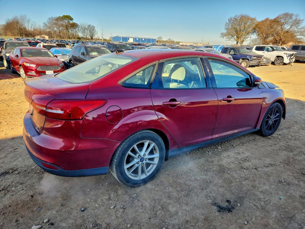 2015 FORD FOCUS SE photo 3