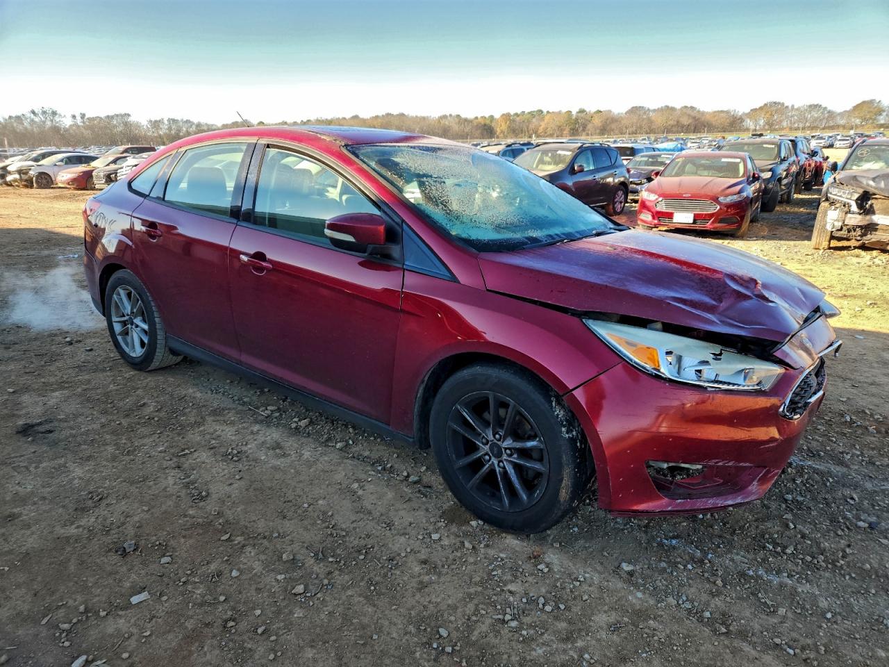 2015 FORD FOCUS SE photo 4