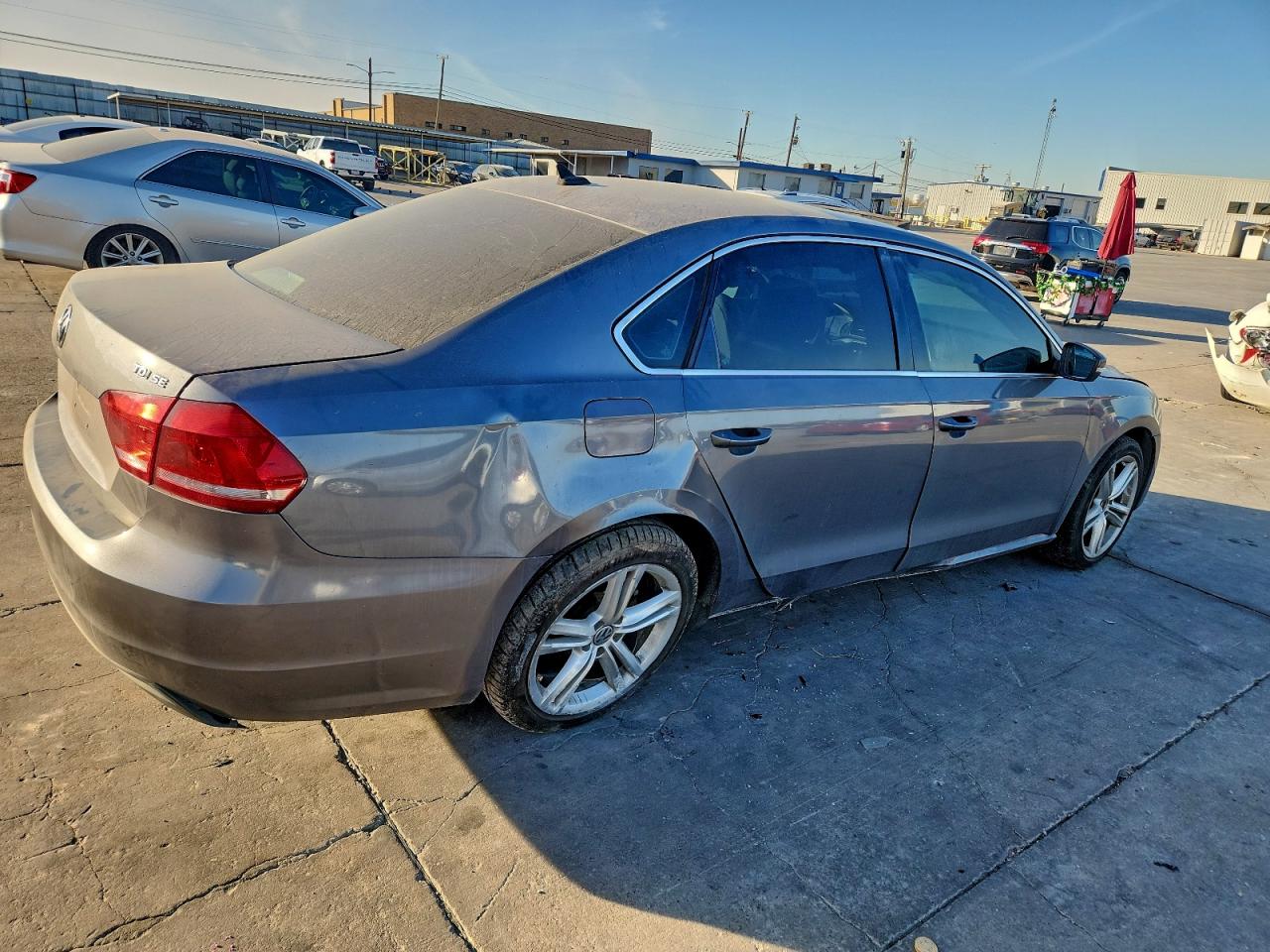 2014 VOLKSWAGEN PASSAT SE photo 3