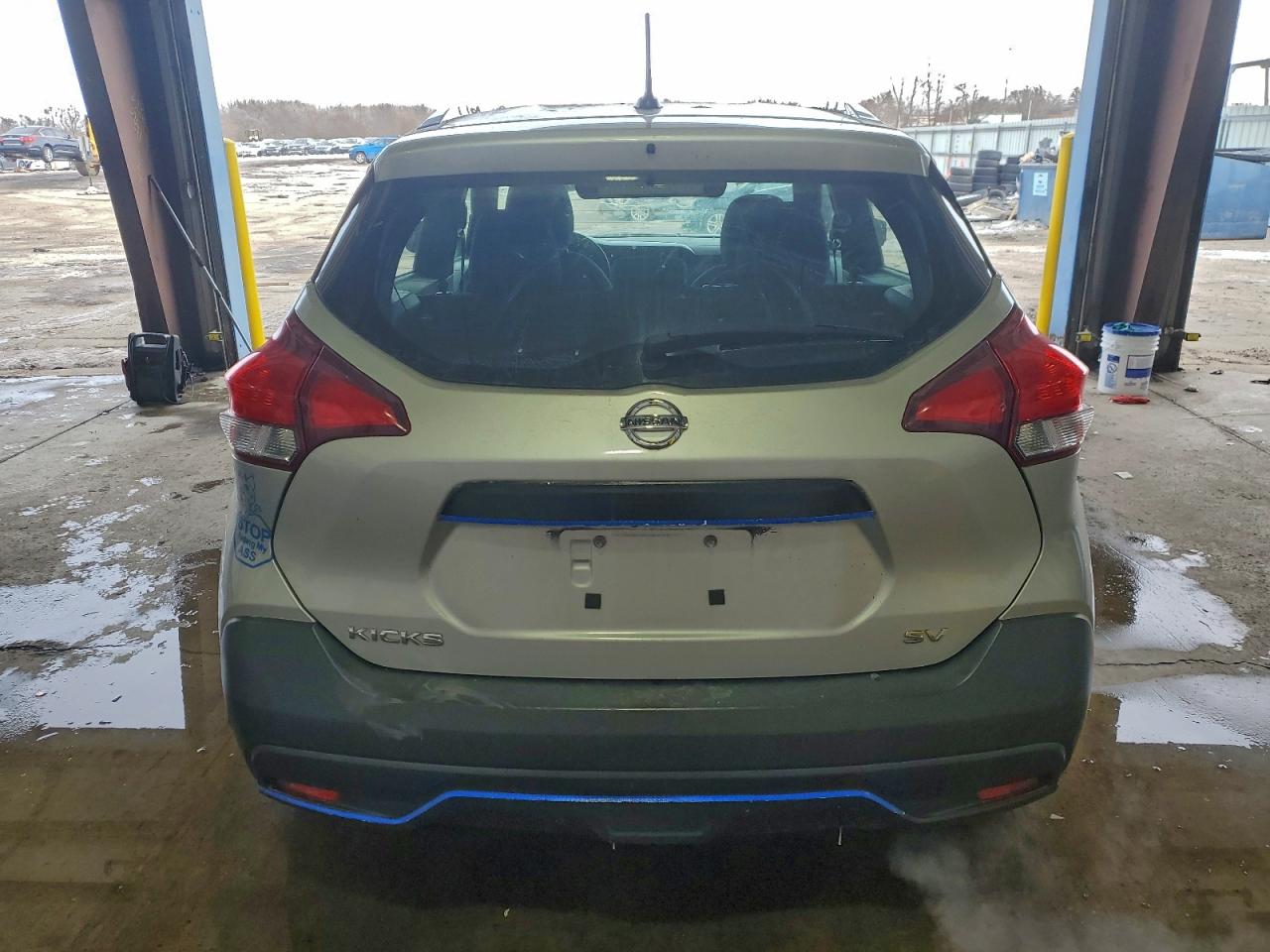 2019 NISSAN KICKS S photo 16