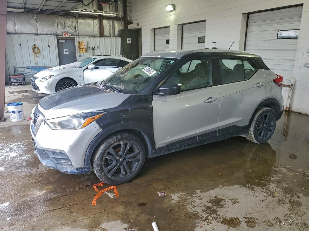 2019 NISSAN KICKS