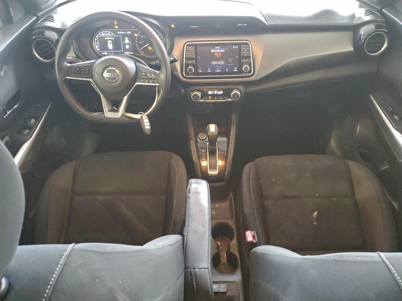 2019 NISSAN KICKS S photo 22